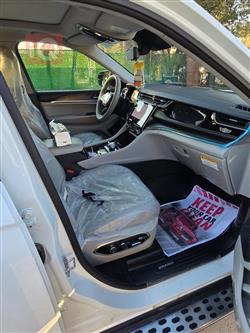 جیپ گراند شیرۆکی